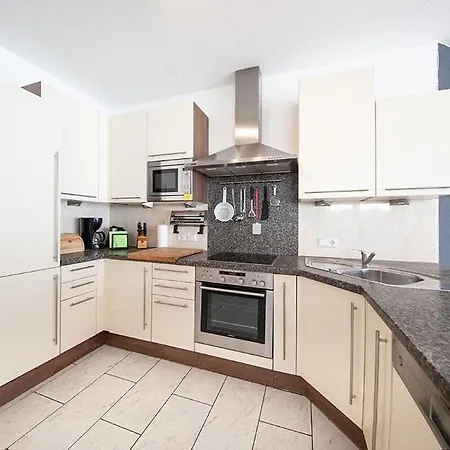 Cozy By Northsouth Apartman *