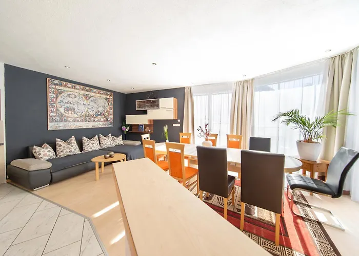 Cozy By Northsouth Апартаменти *